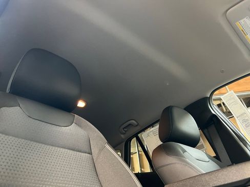 New 2025 Chevrolet Trax LT w/ Driver Confidence Package FWD image 17