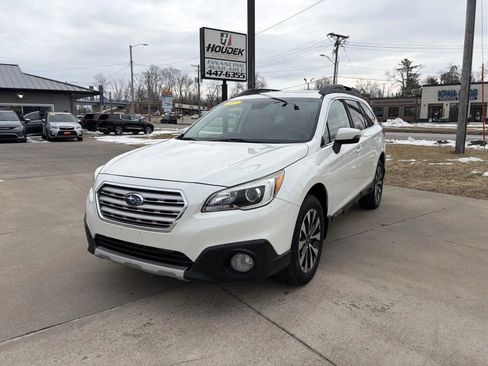 Used 2017 Subaru Outback 3.6R Limited image 3