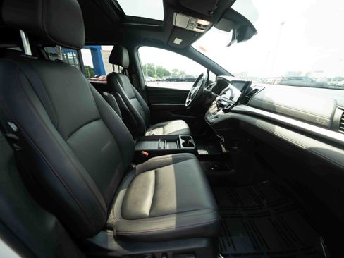 Used 2024 Honda Odyssey Sport image 27