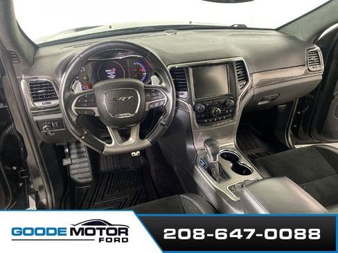 Used 2017 Jeep Grand Cherokee SRT w/ Trailer Tow Group IV AWD/4WD image 8