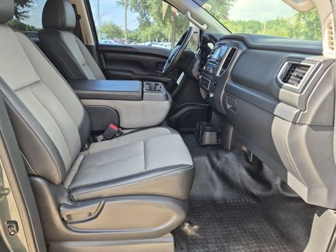 Used 2017 Nissan Titan S RWD image 21
