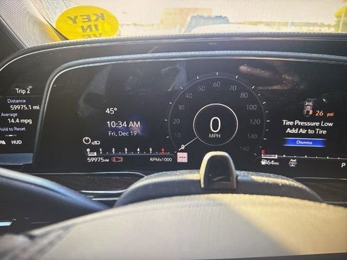 Used 2023 Cadillac Escalade Sport Platinum w/ LPO, ONYX Package image 8