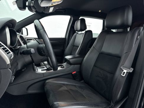 Used 2018 Jeep Grand Cherokee Altitude image 20