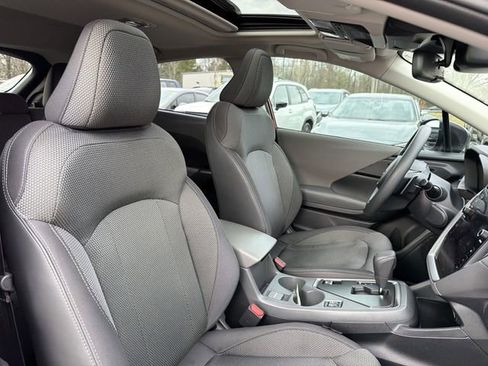 Used 2024 Subaru Crosstrek 2.0i Premium image 18