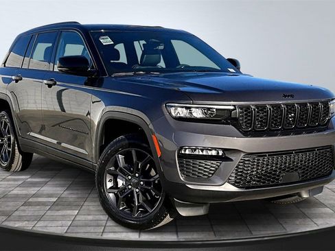 New 2025 Jeep Grand Cherokee Limited image 2