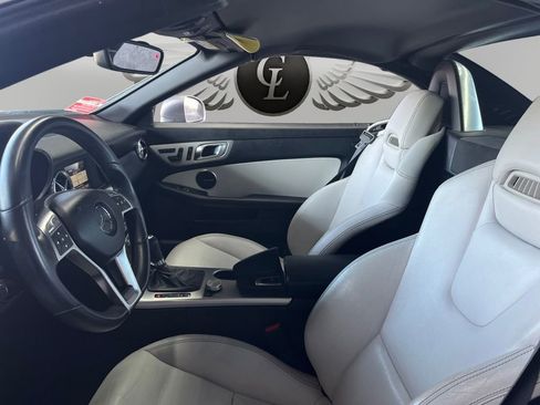 Used 2013 Mercedes-Benz SLK 250 image 12