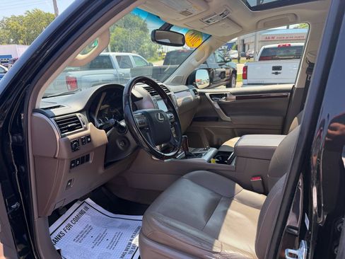 Used 2018 Lexus GX 460 Premium w/ Premium Package AWD/4WD image 10