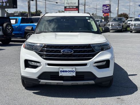 Used 2020 Ford Explorer XLT w/ Equipment Group 202A AWD/4WD image 2