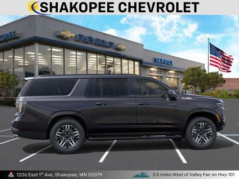 New 2026 Chevrolet Suburban Z71 w/ Comfort Package image 5