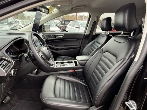Certified 2024 Ford Edge SEL w/ Convenience Package image 6