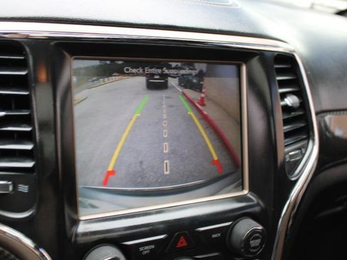Used 2015 Jeep Grand Cherokee Overland RWD image 25