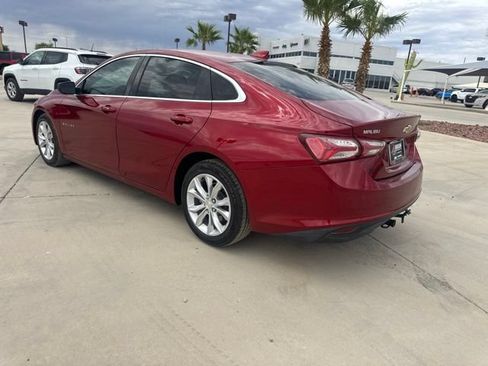 Used 2021 Chevrolet Malibu LT FWD image 3