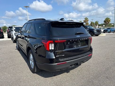Used 2026 Ford Explorer Active RWD image 3