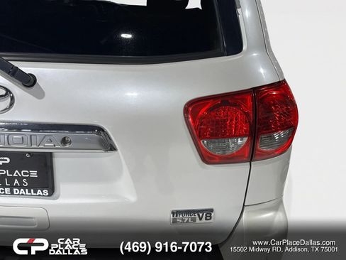 Used 2010 Toyota Sequoia Platinum AWD/4WD image 18