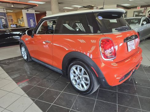 Used 2019 MINI Cooper S w/ Signature Upholstery Package image 6