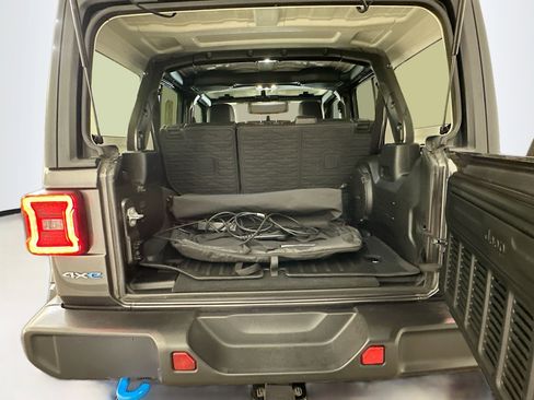 Used 2023 Jeep Wrangler Sahara w/ Cold Weather Group image 29