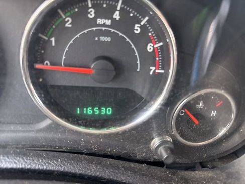 Used 2014 Jeep Wrangler Unlimited Sport w/ Power Convenience Group image 16