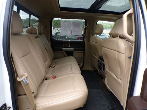 Used 2019 Ford F150 Lariat w/ Equipment Group 502A Luxury AWD/4WD image 23