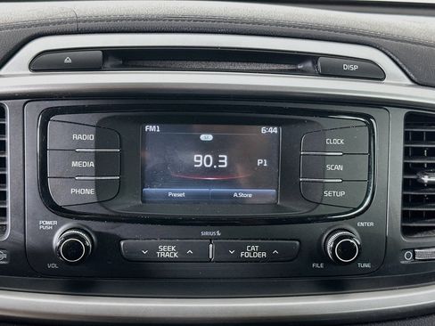 Used 2016 Kia Sorento LX FWD image 19