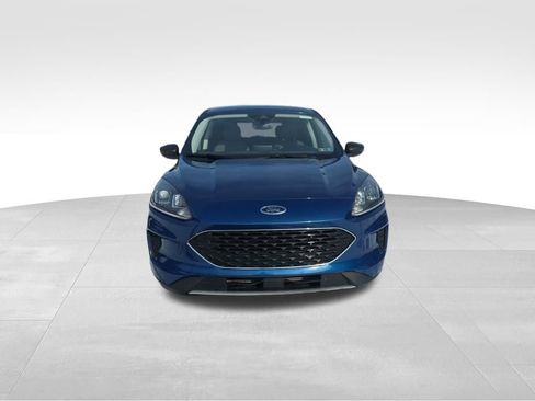 Used 2022 Ford Escape SE w/ Cold Weather Package image 2