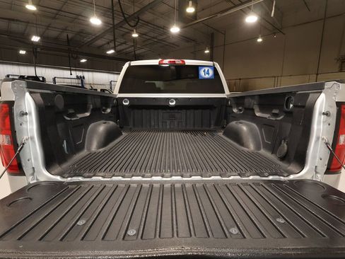 Used 2014 GMC Sierra 1500 SLE w/ Suspension Package, Off-Road image 14