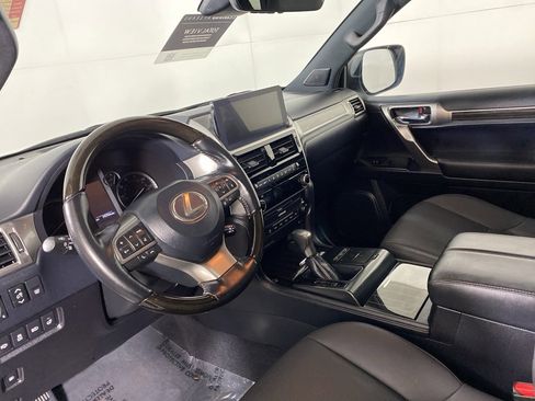 Certified 2023 Lexus GX 460 Premium w/ Premium Package image 12