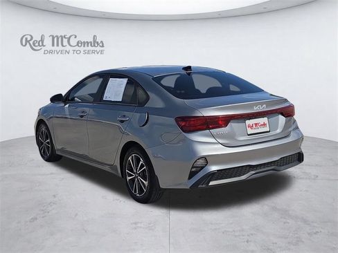 Used 2023 Kia Forte LXS FWD image 4