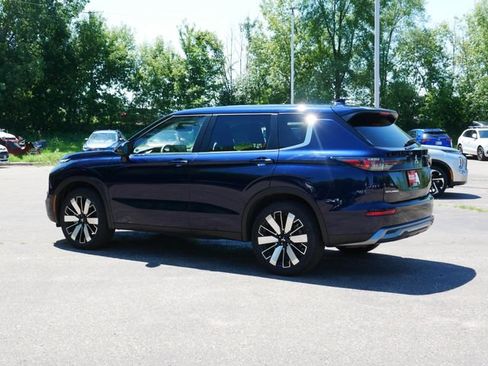 Used 2026 Mitsubishi Outlander SE AWD/4WD image 4