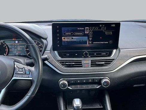 Certified 2024 Nissan Altima 2.5 SV w/ SV Premium Package FWD image 7