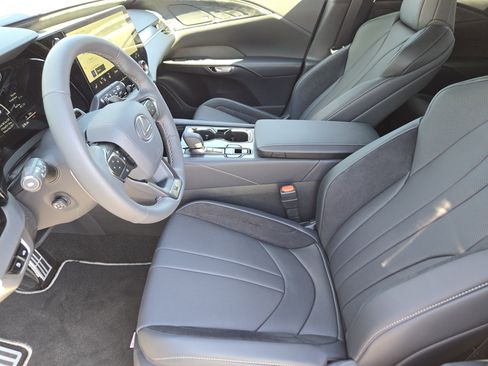 New 2026 Lexus RX 500h F Sport w/ Convenience Package image 10