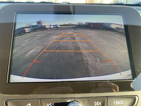 Used 2018 Chevrolet Equinox LT image 14