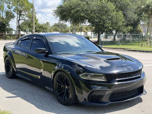 Used 2023 Dodge Charger Scat Pack RWD image 7