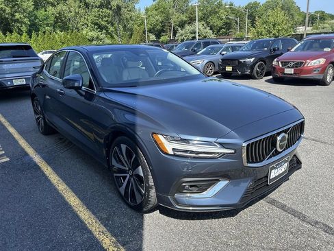 Certified 2023 Volvo S60 B5 Ultimate w/ Climate Package FWD image 2