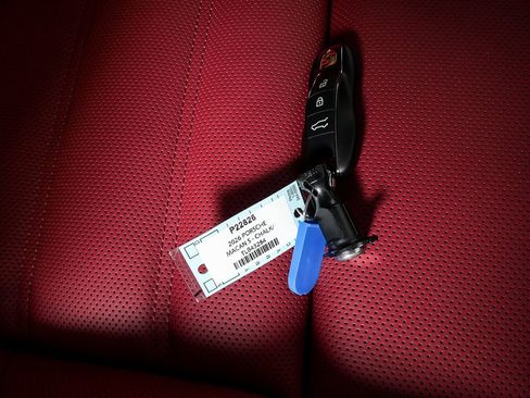 New 2026 Porsche Macan S image 27