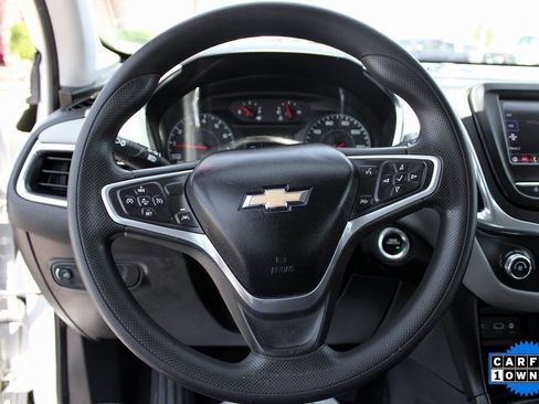 Used 2022 Chevrolet Equinox LS image 17