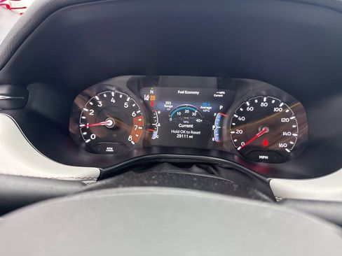 Used 2025 Jeep Compass Limited image 15