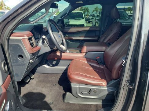 Used 2022 Ford Expedition Max Limited RWD image 19