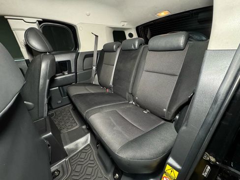 Used 2007 Toyota FJ Cruiser 4WD image 23