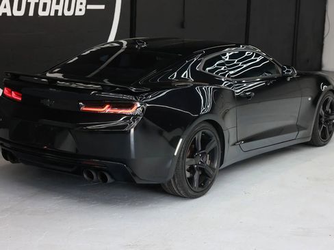 Used 2016 Chevrolet Camaro SS RWD image 7