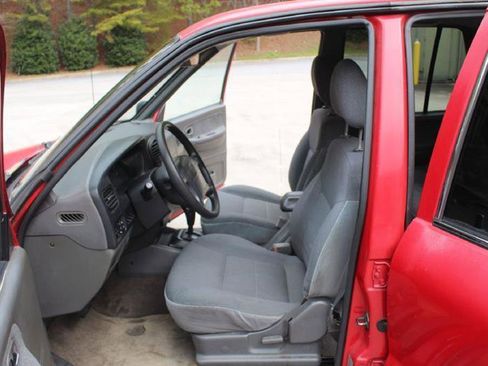 Used 2002 Kia Sportage 2WD image 9