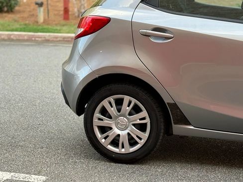 Used 2014 MAZDA MAZDA2 Sport image 8