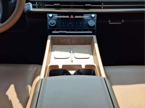 Used 2025 Hyundai Santa Fe Limited image 19