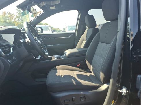 Certified 2025 GMC Acadia Elevation image 19