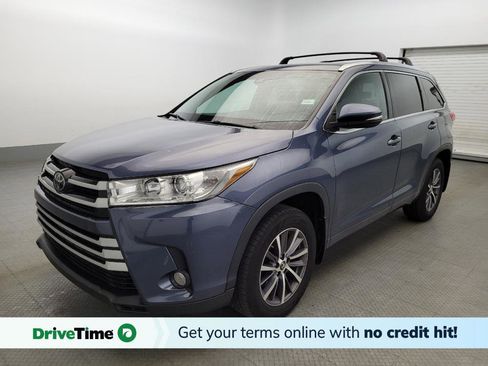 Used 2018 Toyota Highlander XLE image 1