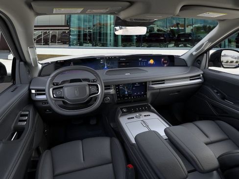 New 2025 Lincoln Navigator Reserve AWD/4WD image 9
