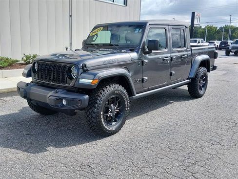 Certified 2025 Jeep Gladiator Sport AWD/4WD image 7