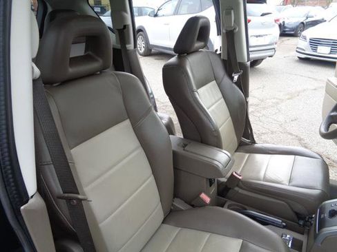 Used 2007 Jeep Compass Limited w/ Boston Acoustics Sound Group image 16