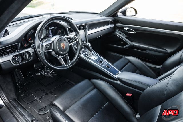 Used 2017 Porsche 911 Carrera 4S AWD/4WD image 2