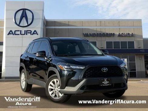 Used 2023 Toyota Corolla Cross LE AWD/4WD image 1