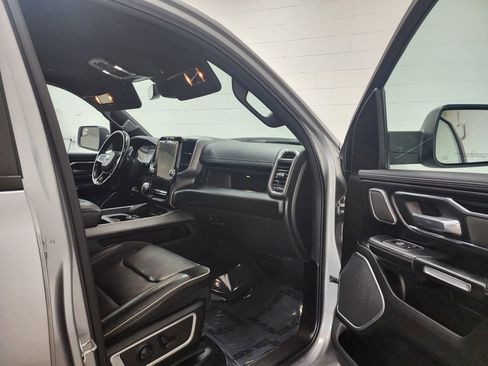 Used 2023 RAM 1500 Laramie AWD/4WD image 31